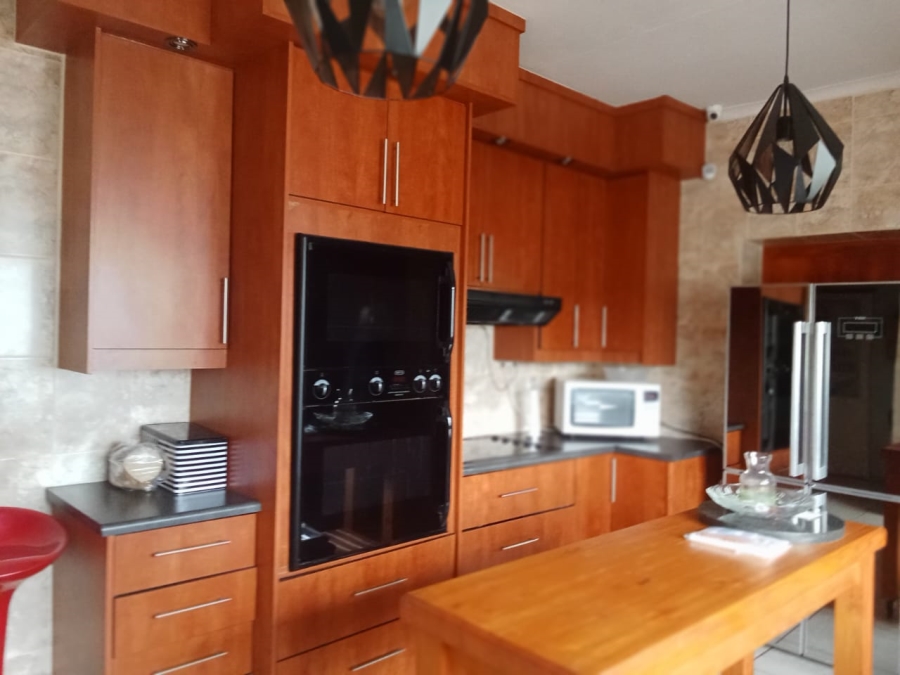 6 Bedroom Property for Sale in Deneysville Free State